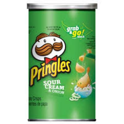 Pringles Sour Cream & Onion Grab & Go Chips, 2.5 oz