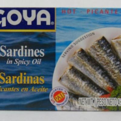 Goya Sardinas Picantes / Sardines in Spicy Oil, 4.25 oz