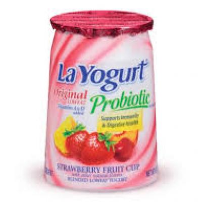 La Yogurt Blended Lowfat Yogurt Strawberry Fruit Cup, 6 oz